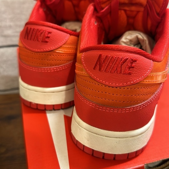 NIKE Dunk Low ATL Size‎ 10.5 - Picture 4 of 8